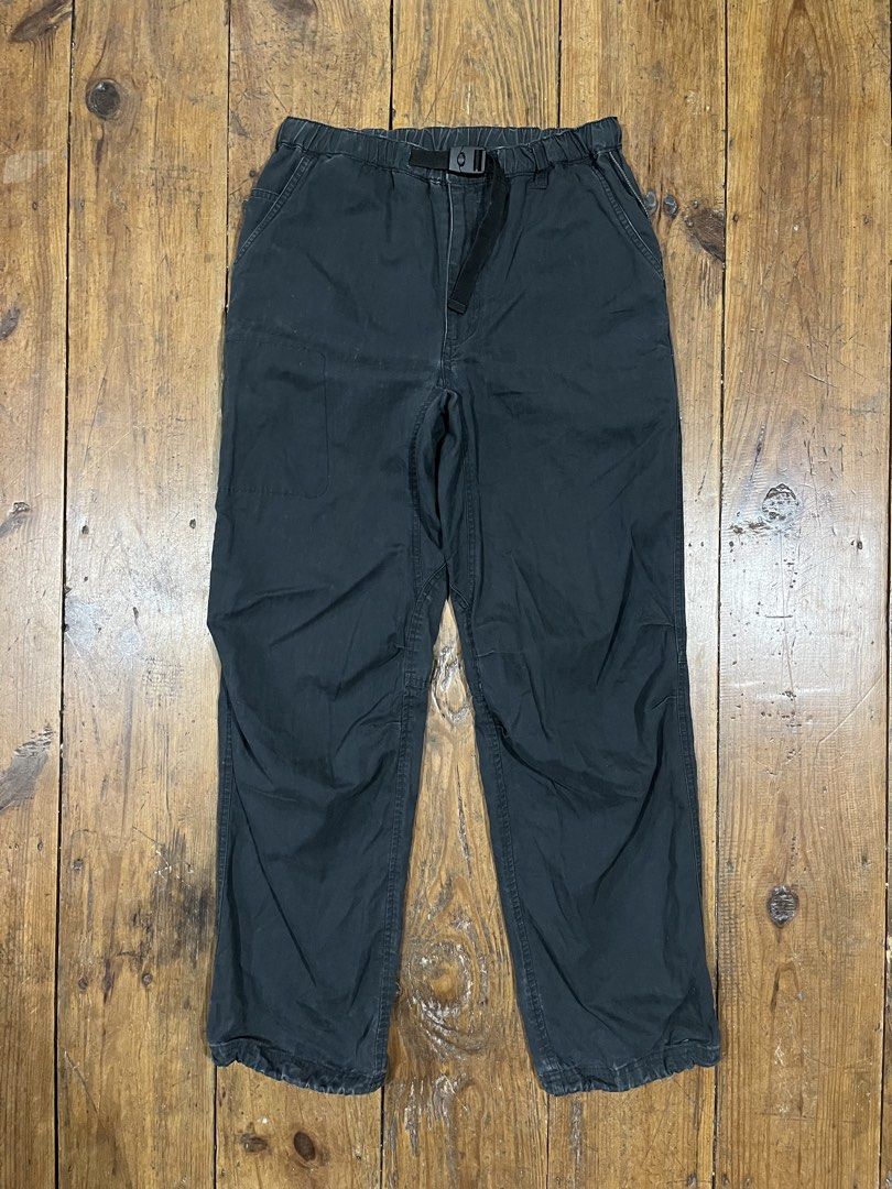 Columbia Outdoor Utility Pants (Category: Chinos) located in Baguio. Submitted by fishy___fish (Listing ID 1460528159, Image 1). Description: Columbia Outdoor Utility Pants Tagged S Men’s Waist: 28-35” (can be tightened) Length: 40.5” Rise: 13” Thigh: 12” Leg Opening: 8” Slightly faded color.