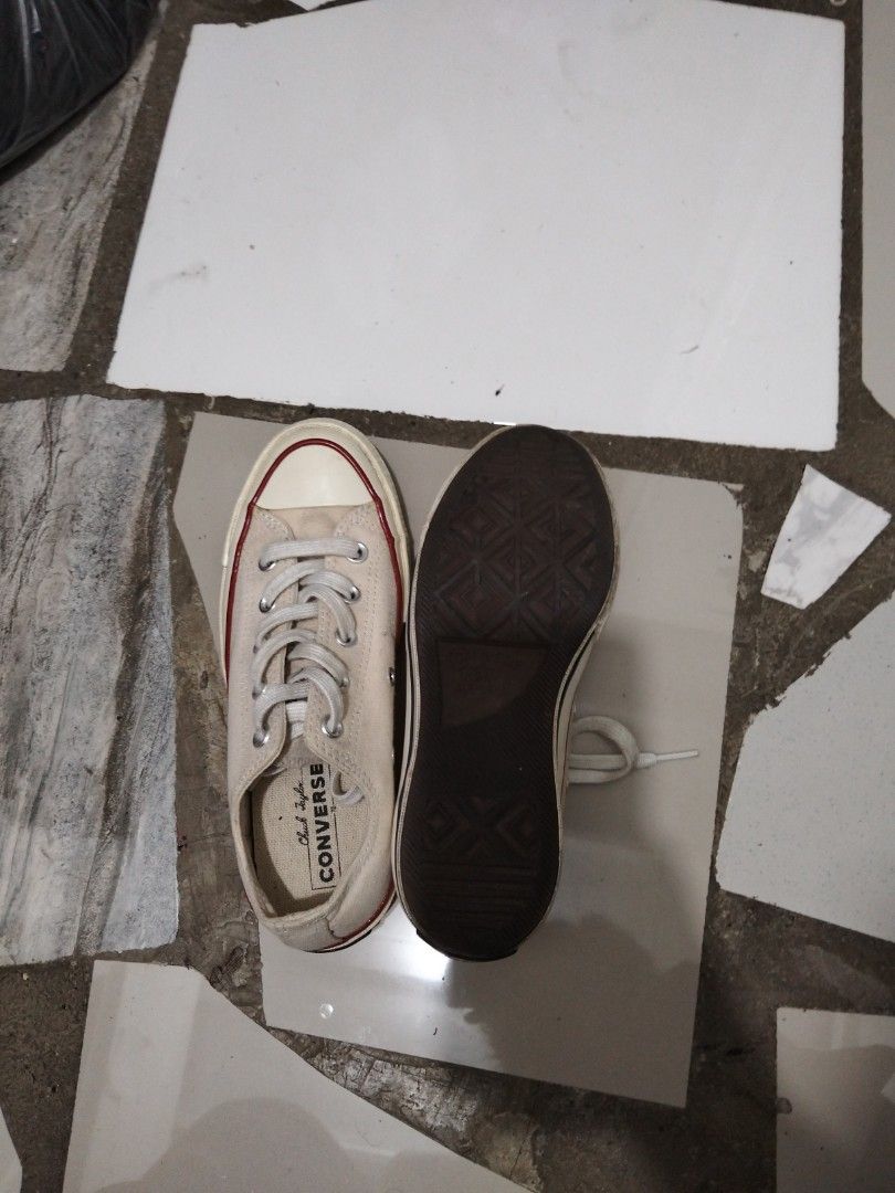 Converse (Category: Sneakers) located in El Salvador. Submitted by francheskaukayukay (Listing ID 1460620219, Image 3). Description: .