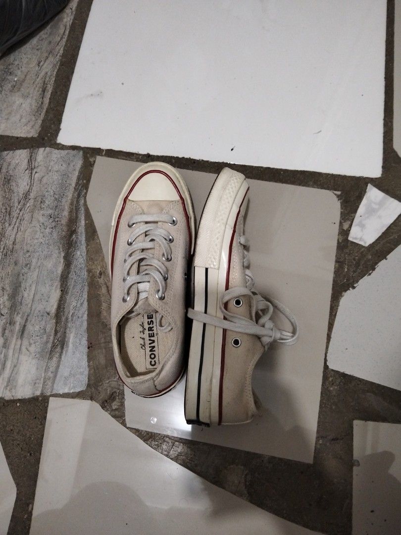 Converse (Category: Sneakers) located in El Salvador. Submitted by francheskaukayukay (Listing ID 1460620219, Image 2). Description: .
