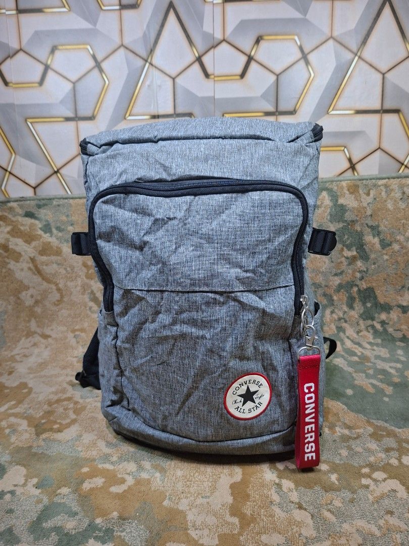 Converse all star back pack (Category: Backpacks) located in Tagaytay City. Submitted by joselito_acosta (Listing ID 1460642076, Image 1). Description: Converse Allstar back pack In excellent condition no issues 9.5/10 color rate authentic✅️✅️✅️ 499 + shipping fee only Location: tagaytay Dm to purchase📩📩📩.