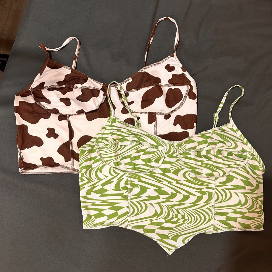 cow and swirl print top bundle (Category: Sleeveless) located in Manila. Submitted by andreidenise (Listing ID 1460582772, Image 1). Description: - never used, don’t fit me anymore - l - xl ↶*ೃ✧˚. ❃ ↷ ˊ- location: taft ave. manila mop: gcash/bank transfer to gcash mod: j&t/lalamove/angkas ↶*ೃ✧˚. ❃ ↷ ˊ- * . °•★|•°∵r e m i n d e r s∵°•|☆•° . * ➺ no cod ➺ no return / refund / exchange ! I make sure that you’ll receive the correct orders <3 ➺ shippin