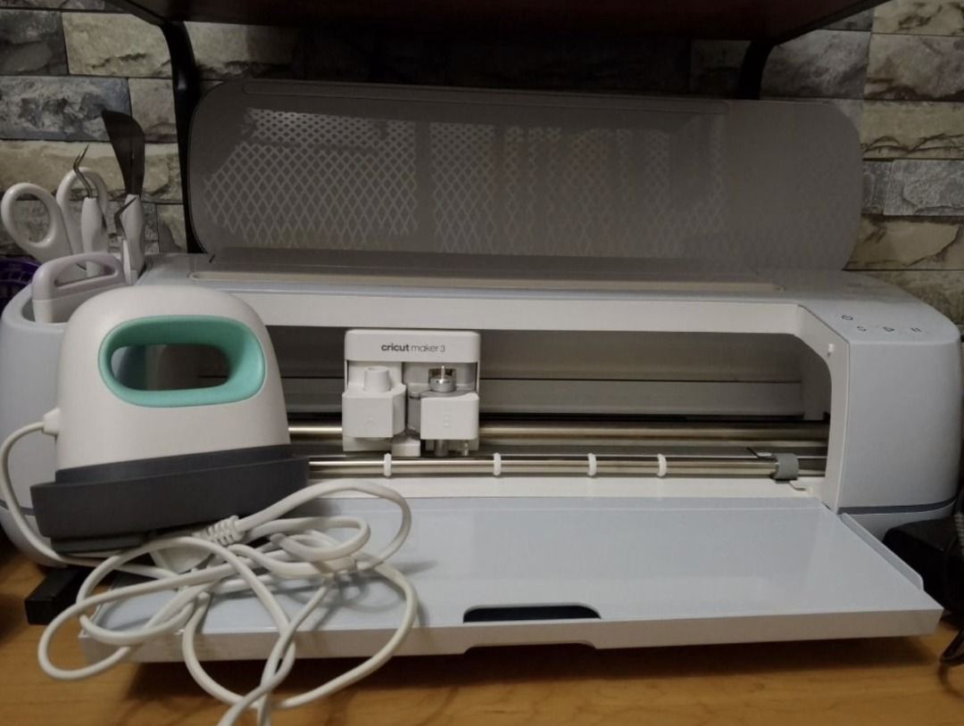 Cricut Maker 3 Cutting Machine with EasyPress Mini (Category: Craft Supplies & Tools) located in Caloocan City. Submitted by vasteagle_76a855 (Listing ID 1460656690, Image 1). Description: - Cricut Maker 3 cutting machine (White) - Includes EasyPress Mini - Comes with a set of essential crafting tools (scissors, weeding tool, etc.) - Ideal for a wide range of DIY and crafting projects - Pre-loved and ready for its next creative adventure!.
