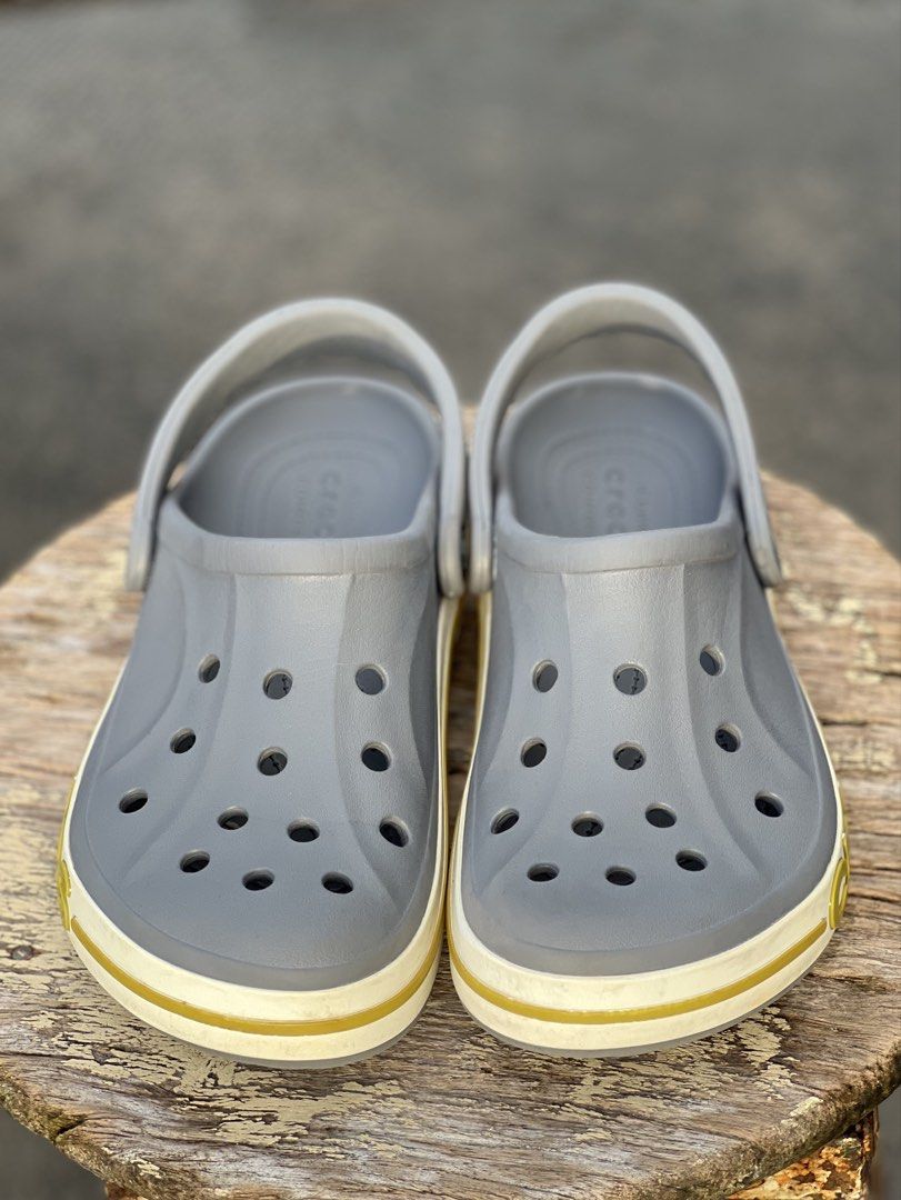 Crocs bayaband (Category: Sneakers) located in Pasig City. Submitted by store_4_all_season (Listing ID 1460623764, Image 3). Description: Size 7 fit upto 8 us mens / 9 us womens / 25cm Used - Very good condition No issue 📩📩📩.