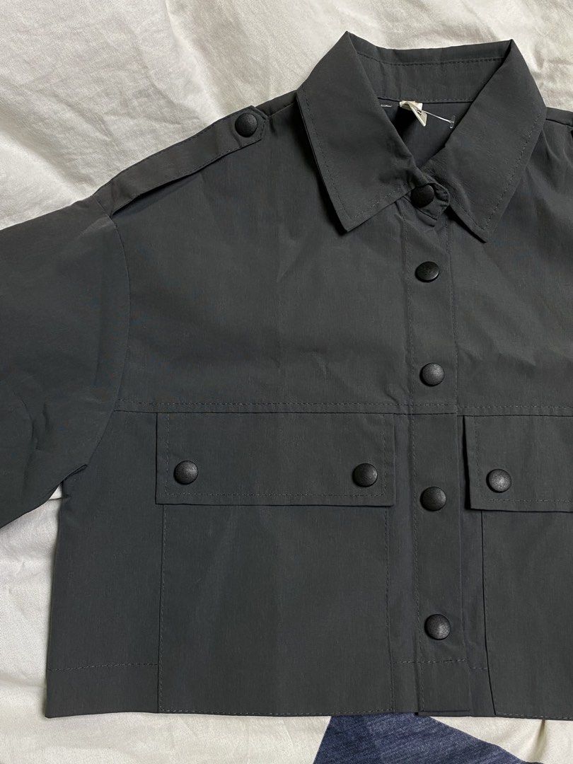 cropped utility polo (Category: Coats, Jackets and Outerwear) located in Manila. Submitted by beefparatha (Listing ID 1460617201, Image 3). Description: decluttering. never wore this bc wrong size. the material used here is great. pit to pit: 18.5 inches length: 16 inches.