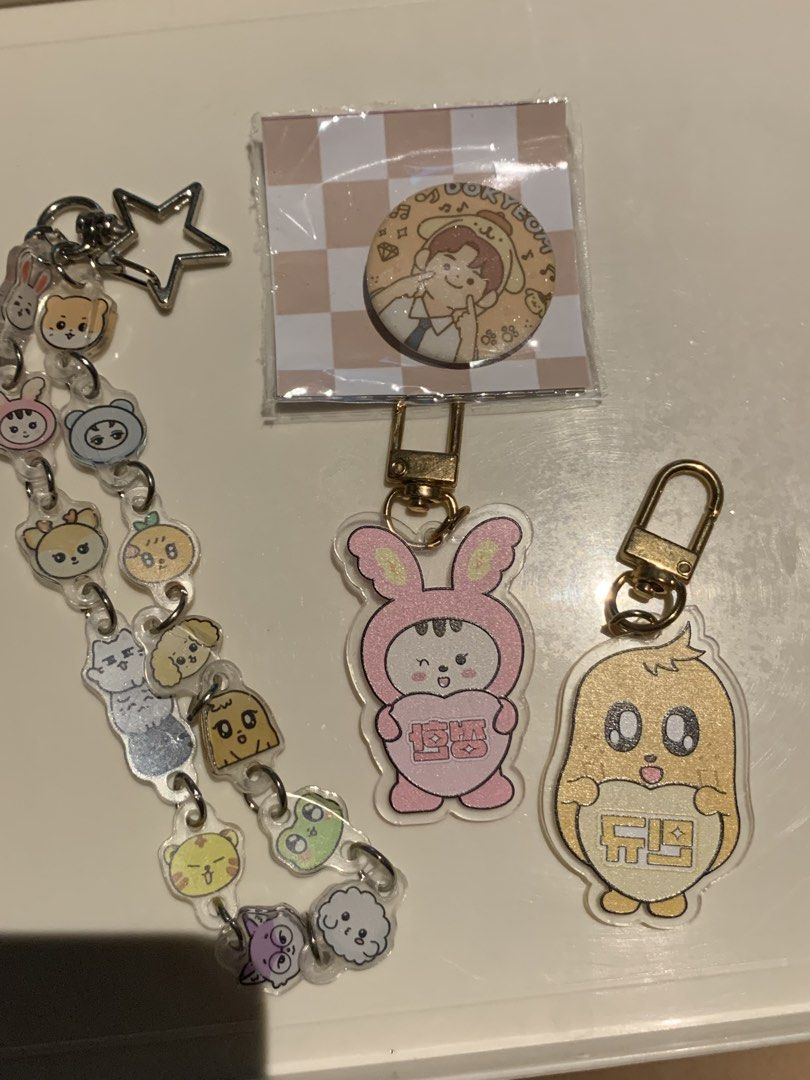 Cute Kpop Photocards and Keychains Set (Category: K-Wave Merchandise) located in Manila. Submitted by purplepoison.ph (Listing ID 1460613563, Image 1). Description: All for ₱120 Miniteen keyrings are all unofficial Never been use.