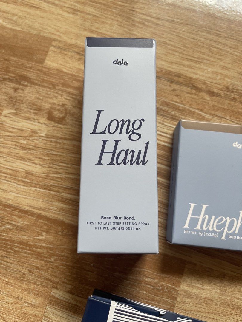 Dala Long Haul Manifest PR Kit (Category: Makeup) located in Calasiao. Submitted by shoparen14525 (Listing ID 1460565797, Image 2). Description: Inclusions: - Dewphoria Blush (Shade: Bare & Bloom, Swatched once only) - Brontour (Shade: Fade & Fawn, Brand New) - Setting Spray (Swatched once only) - Leather Passport Holder - Paperbag .