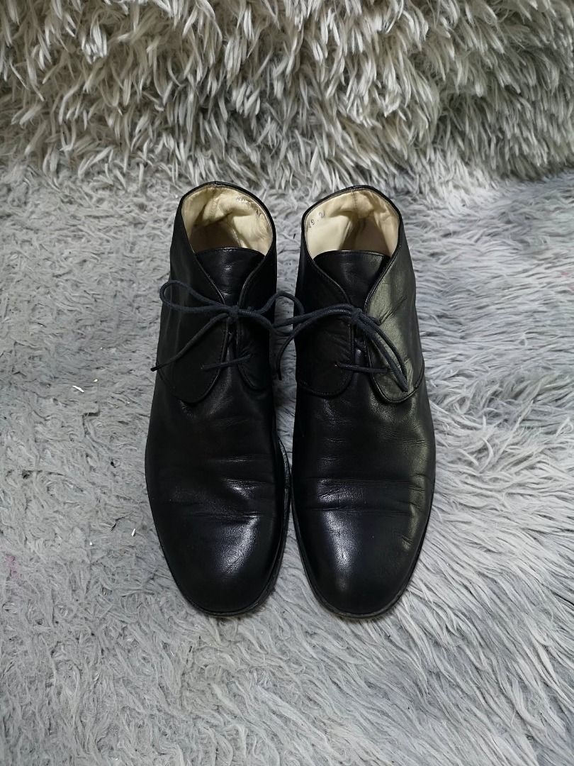 Dark Sole Smooth Finish Black leather Boots (Category: Boots) located in Santa Cruz. Submitted by jmy_surplus.2 (Listing ID 1460568759, Image 3). Description: Size ; 24cm Color ; Black Type ; Boots Brand ; No brand Material ; Leather Style ; Black leather Ankle Boots LR 172 JMY 1 Batch #219.