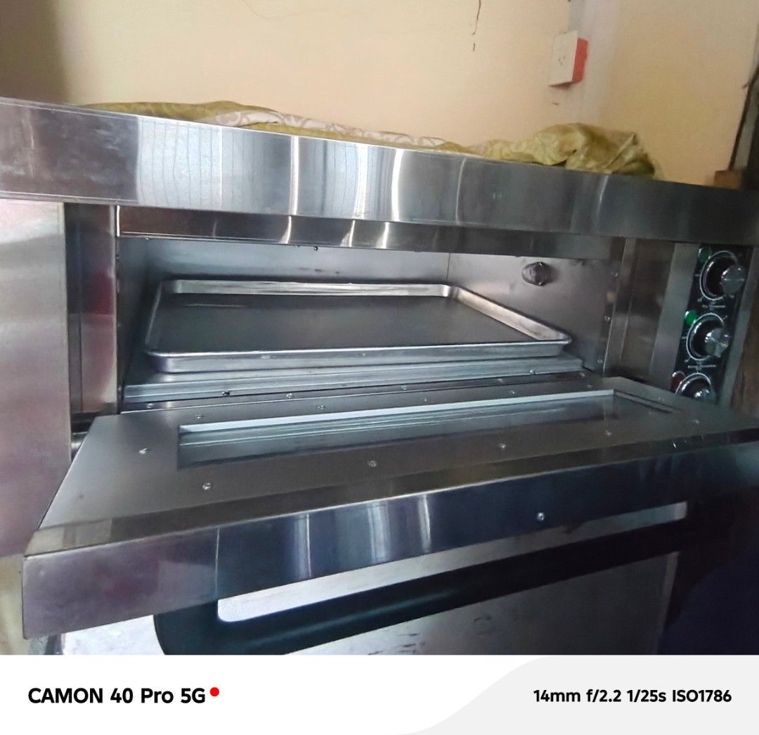 Deck 1 Tray Electric Deck Oven (Category: Announcements) located in Bulacan. Submitted by divinadela05430 (Listing ID 1460600906, Image 3). Description: 100% bago ang pakiramdam at walang gasgas. Perfect para sa mga nagsisimula ng home baking business!.