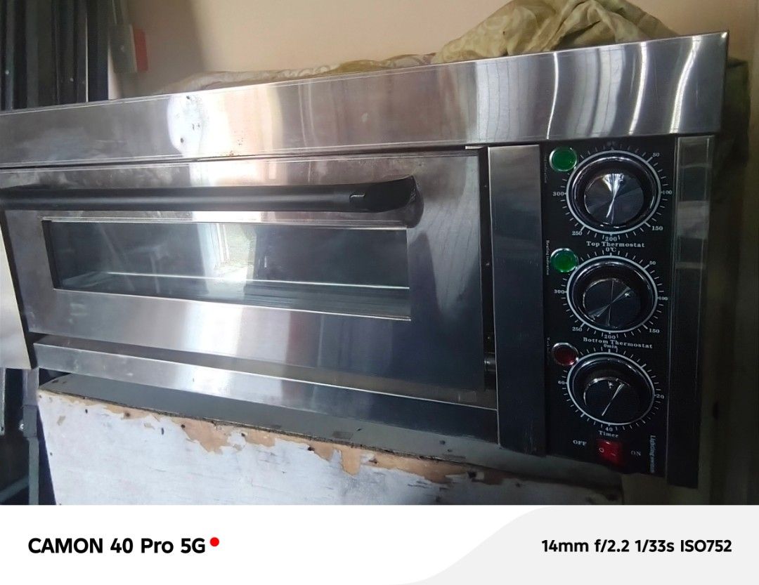 Deck 1 Tray Electric Deck Oven (Category: Announcements) located in Bulacan. Submitted by divinadela05430 (Listing ID 1460600906, Image 2). Description: 100% bago ang pakiramdam at walang gasgas. Perfect para sa mga nagsisimula ng home baking business!.