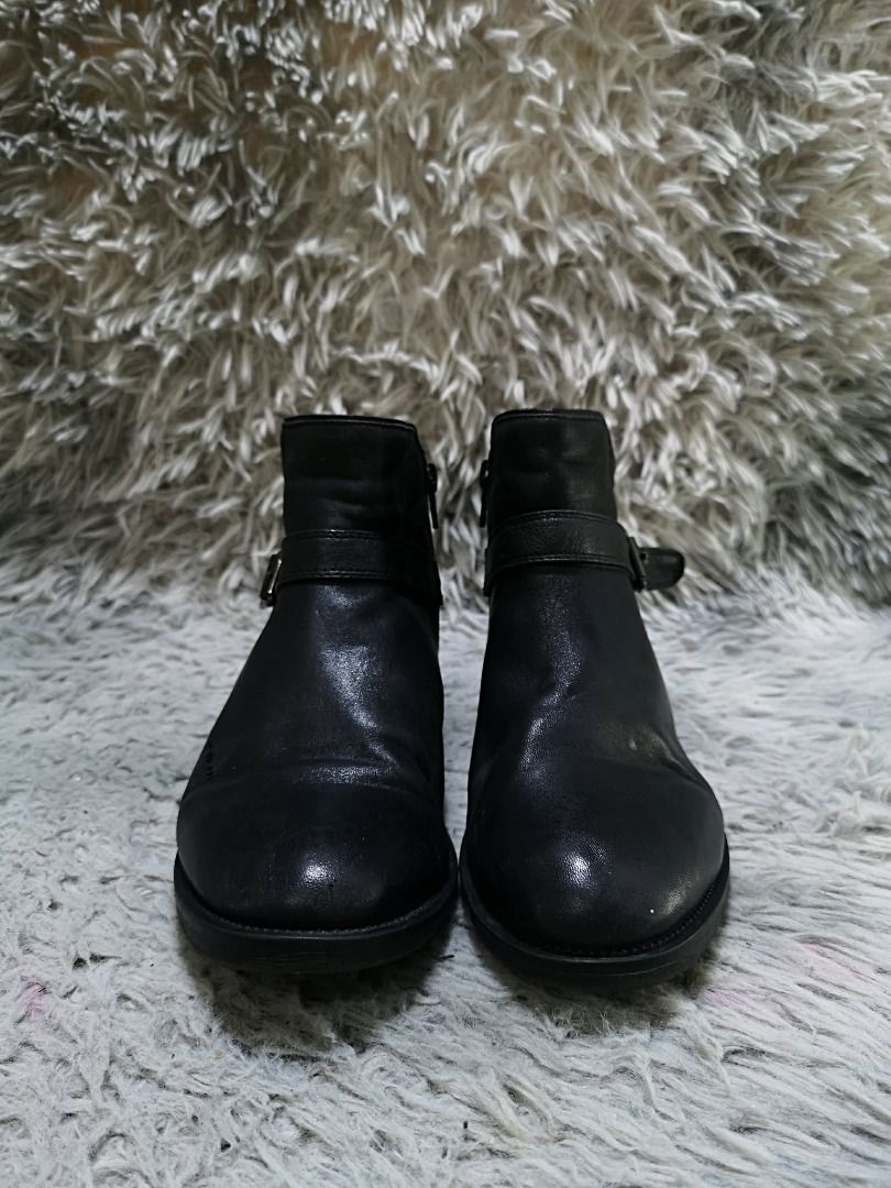 Decorative Side Strap Metal Buckle Leather Ankle Boots (Category: Boots) located in Santa Cruz. Submitted by jmy_surplus.2 (Listing ID 1460567969, Image 2). Description: Size ; 24cm Color ; Black Type ; Boots Brand ; No brand Material ; Leather Style ; Black leather Ankle Boots LR 172 JMY 1 Batch #219.