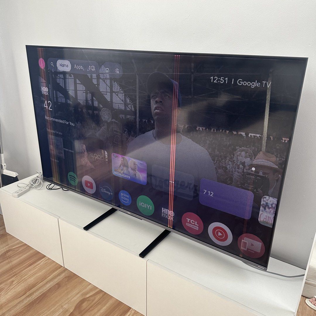 Defective 48inches TCL smart TV (Category: TV) located in Bulacan. Submitted by itemsbyjj (Listing ID 1460544265, Image 1). Description: Pinarepair Sept 9 kaya bumukas pero may red line na, nag black out Sept 8. Di magawa nung repair man.