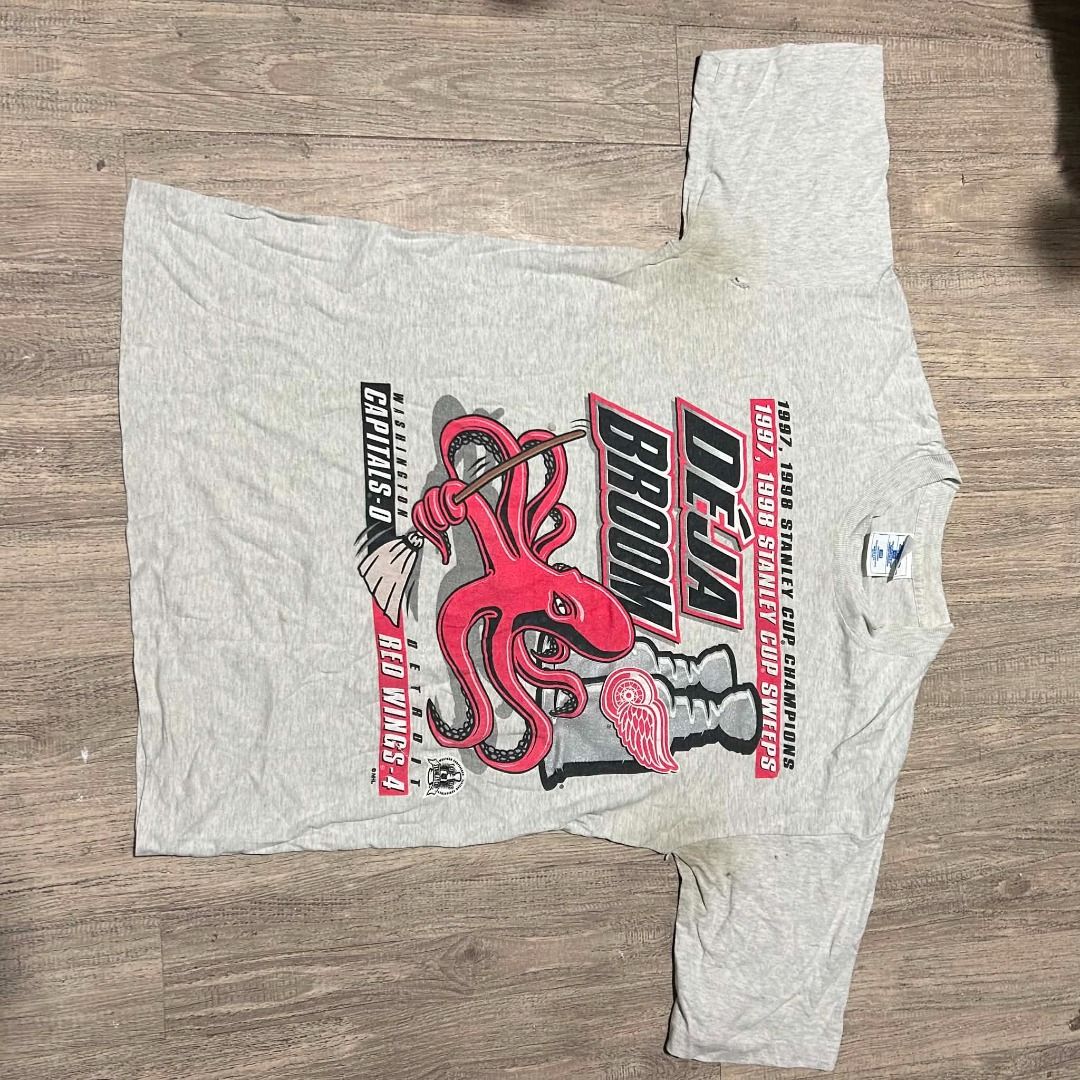 Deja Broom Tshirt (Cat not included) (Category: Tshirts & Polo Shirts ) located in Paranaque City. Submitted by raphaeldleon (Listing ID 1460527952, Image 1). Description: Decent condition - Discolouring Size - 27" by 20".