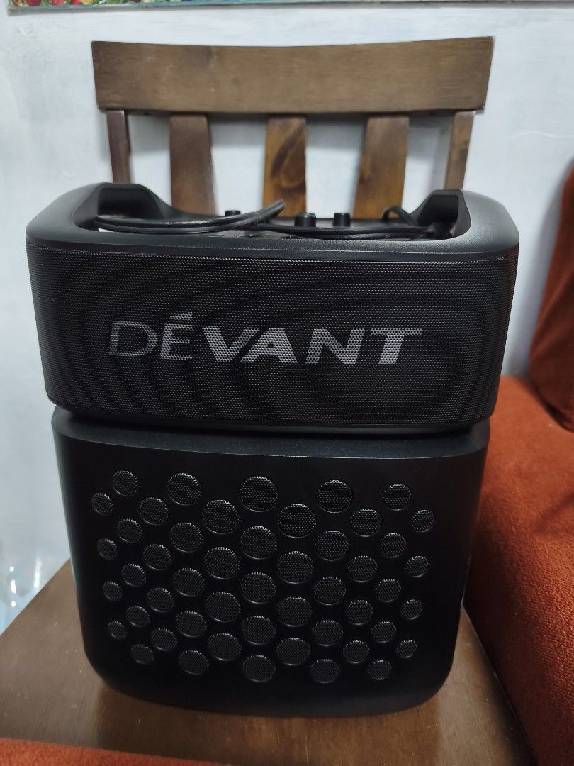 Devant Wireless Karaoke Microphones with Speaker (Category: Soundbars, Speakers & Amplifiers) located in Pasig City. Submitted by safebear_52fee3 (Listing ID 1460536610, Image 2). Description: - Two Devant wireless microphones - Includes a Devant speaker - Ideal for parties and home karaoke - Simple setup and user-friendly - Tested and confirmed working - Perfect for fun singing sessions!.