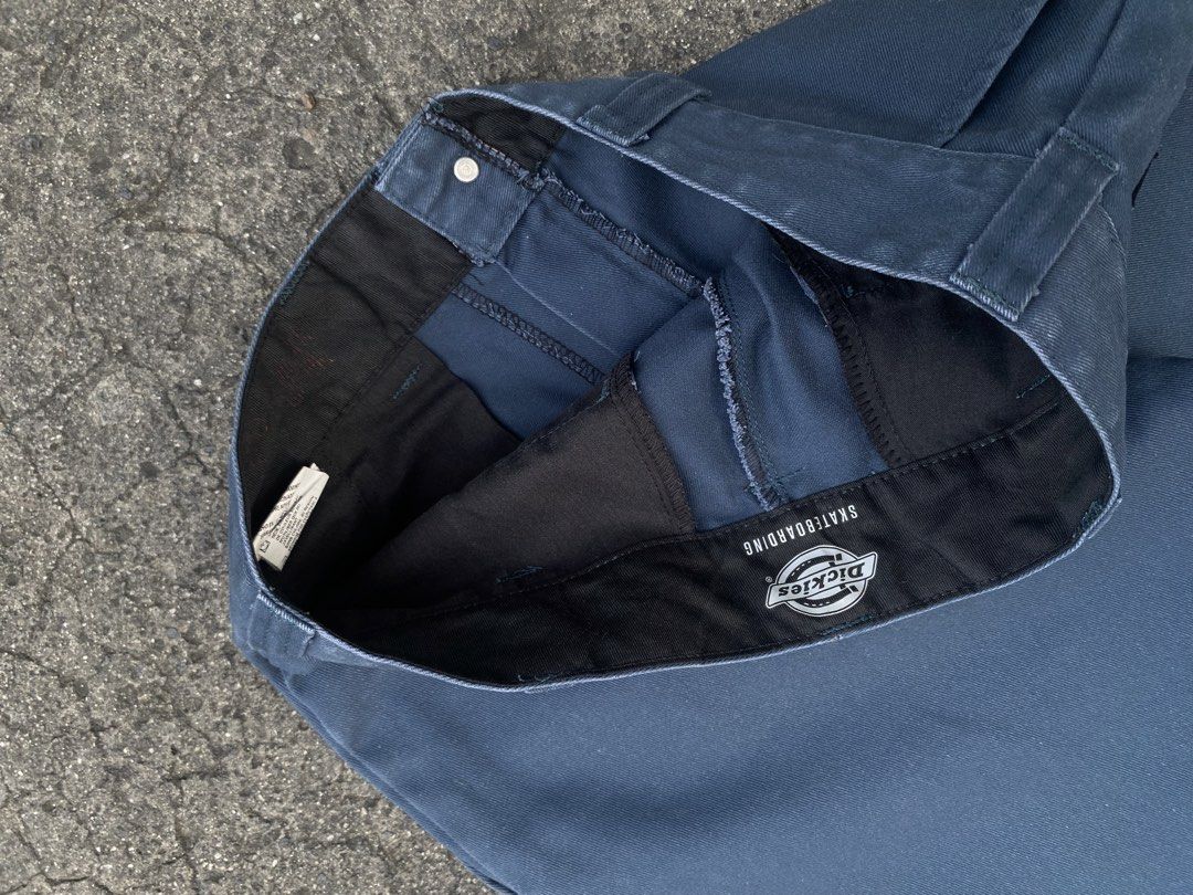 DICKIES (Category: Jeans) located in Muntinlupa City. Submitted by denrik (Listing ID 1460680743, Image 2). Description: Dickies pants blue - 700 W/line - 31/32inc Length - 38inc .