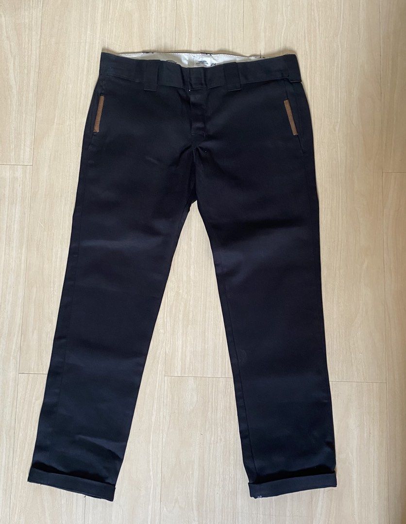 Dickies pants (Category: Trousers) located in San Fernando. Submitted by ajinomotooo (Listing ID 1460637582, Image 2). Description: length-37" leg width- 8 1/2" width-17 1/2" .