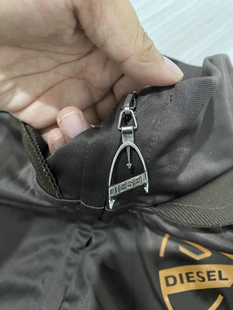 Diesel (Category: Others Tops) located in Manila. Submitted by vizcarrach03925 (Listing ID 1460657168, Image 3). Description: .