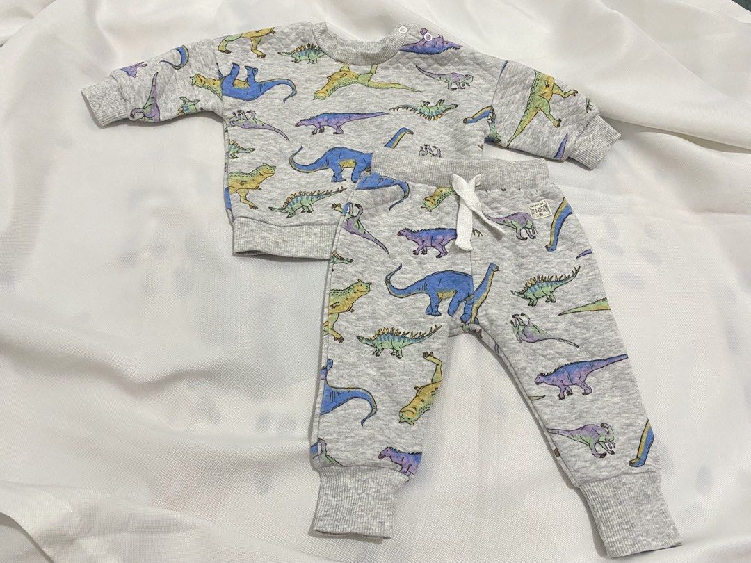 Dimples Dinos terno (Category: Babies & Kids Fashion) located in Manila. Submitted by qamilluxe (Listing ID 1460665014, Image 1). Description: 6M .