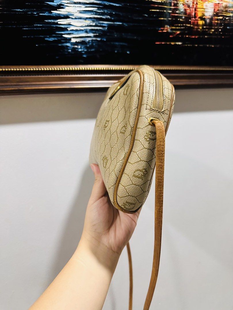 Dior honeycomb sling bag (Category: Luxury Bags & Wallets) located in Batangas. Submitted by stopandshopforluxury (Listing ID 1460713847, Image 3). Description: Guaranteed Original 💯 With sign of use sa strap, it has superfacial cracking sa unahan pero hindi mapuputol. Pwede din palitan ng strap. ❤️ Bag itself is bery presentable. can send more photos upon request. What you see is what you get. Shipping via Lalamove, J&T, and LBC Disclaimer: Thi