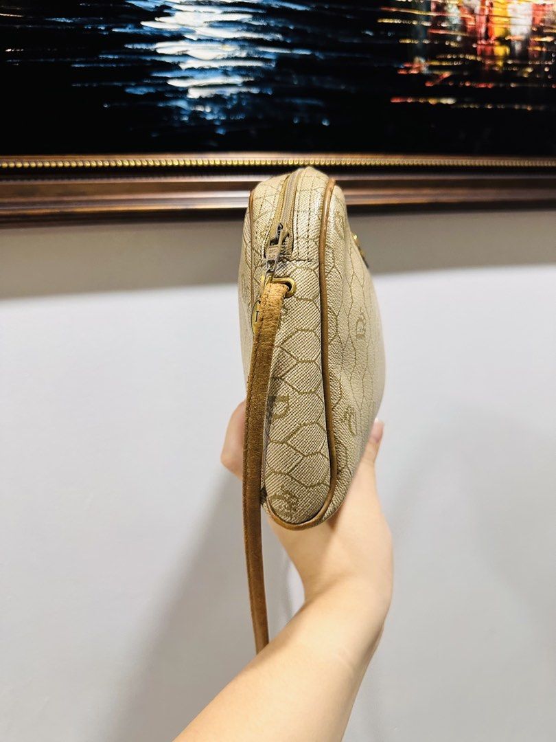 Dior honeycomb sling bag (Category: Luxury Bags & Wallets) located in Batangas. Submitted by stopandshopforluxury (Listing ID 1460713847, Image 2). Description: Guaranteed Original 💯 With sign of use sa strap, it has superfacial cracking sa unahan pero hindi mapuputol. Pwede din palitan ng strap. ❤️ Bag itself is bery presentable. can send more photos upon request. What you see is what you get. Shipping via Lalamove, J&T, and LBC Disclaimer: Thi