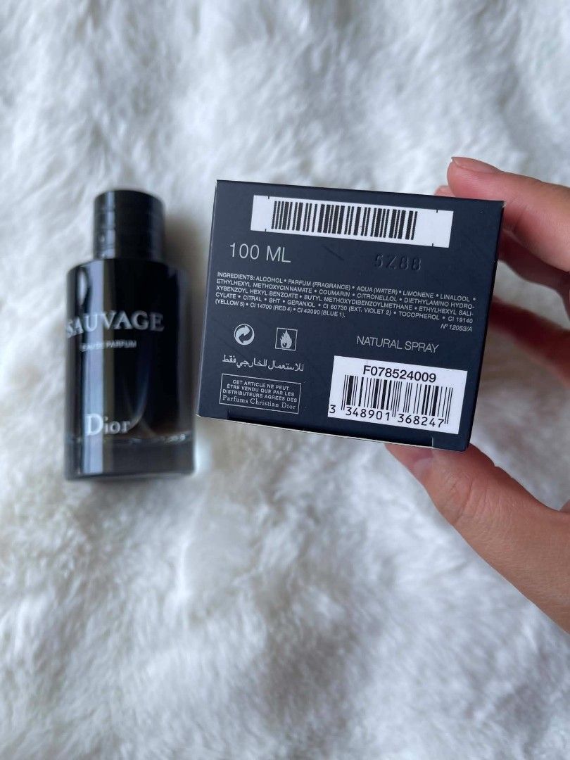 Dior Sauvage Eau de Parfum 100ml (Category: Fragrance & Deodorants) located in Manila. Submitted by incywincy_ (Listing ID 1460516761, Image 3). Description: - Authentic Dior Sauvage Eau de Parfum - Natural Spray Vaporisateur - 100ml bottle - Includes original box - Ideal for everyday wear.