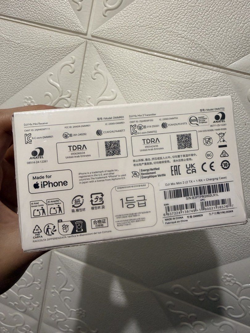 dji mic mini 2 (2tx+1rx+case) bnew sealed (Category: Microphones) located in Rizal. Submitted by alexuhhhh (Listing ID 1460677238, Image 3). Description: dji mic mini 2 BRAND NEW SEALED COMPLETE SET inclusions: -Transmitter × 2 -Magnetic Front Cover (Obsidian Black) x 2 -Magnetic Front Cover (Glaze White) x 2 -Multi-Color Magnetic Front Cover -Magnetic Clip x 2 -Receiver -Charging Case -Windscreen (Black/Gray) x 2 -Magnet x 2 -Carring Pouch -Mobi