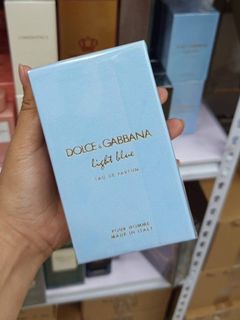 (Category: ) located in . Submitted by luxuryfragrances (Listing ID 1460641890, Image 1). Description: .