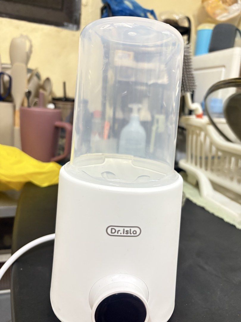 Dr Isla Bottle Warmer (Category: Breastfeeding & Bottle Feeding) located in Quezon City. Submitted by alexiszowie (Listing ID 1460556816, Image 2). Description: Used Twice only, bought basically for breast milk but unfortunately hindi po nabiyayaan ng breast milk. Price still negotiable.