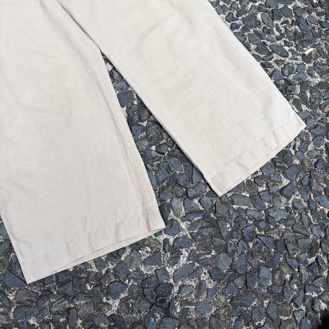 Dries Van Noten Linen Wide Pants (Category: Chinos) located in Manila. Submitted by stablesource (Listing ID 1460680286, Image 3). Description: Dries Van Noten Linen Wide Pants Size 38 Dimension: 34 Waist 37.5 Full Length 11 Leg Opening Needwash Kindly Check All Details Before Purchase🤝.