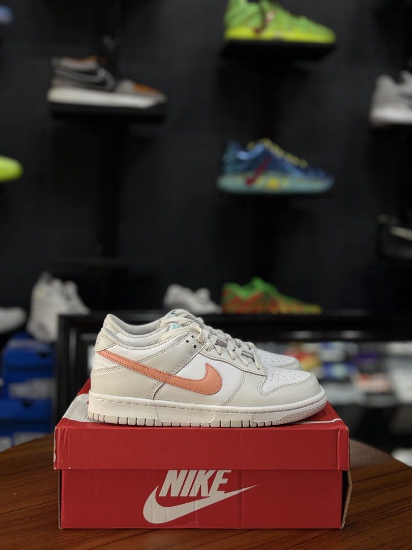 Dunk Low Tropical Twist (Category: Sneakers) located in Cavite. Submitted by jairo13 (Listing ID 1460525525, Image 1). Description: Dunk Low Tropical Twist 7.5wmns(6Y) ₱2,495.00 Ig&Fb: ShoesoleCavite 📍Silang,Cavite 🚚Jrs / Lbc / Lalamove 💵Gcash / Gotyme / Bdo We accept credir card payments. We buy profitable pairs 24/7. Dm for appraisal.
