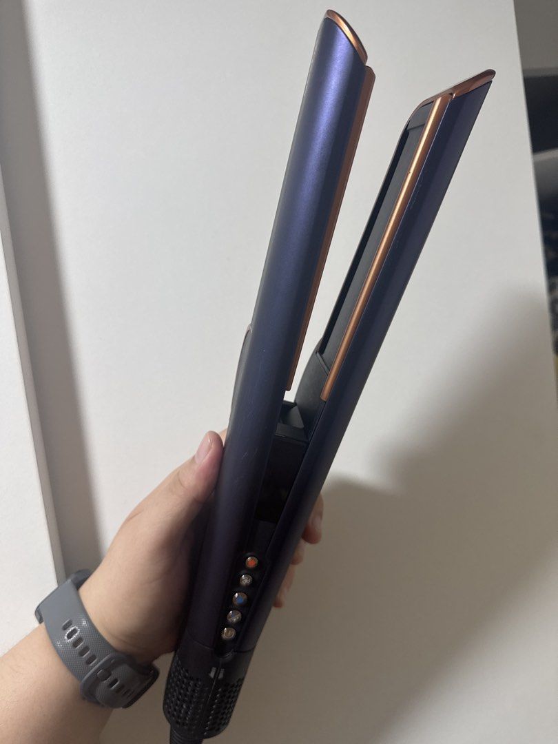 Dyson Airstrait - Blue/Copper (Category: Hair) located in Manila. Submitted by findnewhome_2026 (Listing ID 1460684066, Image 2). Description: With minimal scratches No other issues .
