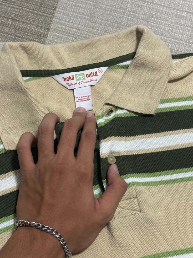 Ecko Unltd. Striped Polo Shirt - Size M (Category: Tshirts & Polo Shirts ) located in Jaen. Submitted by zgoodstuff (Listing ID 1460646717, Image 2). Description: Ecko Unltd. polo shirt perfect for 2000's outfit preference .