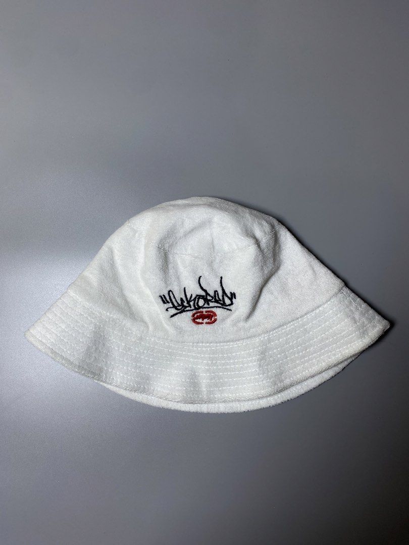 Ecko Unltd. White Terry Cloth Bucket Hat (Category: Caps & Hats) located in Makati City. Submitted by earnx_ (Listing ID 1460704179, Image 1). Description: Ecko Unltd. White Terry Cloth Bucket Hat - One size fits all - Excellent condition need wash only.