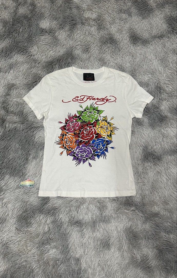 Ed h*rdy tee (Category: Shirts) located in Manila. Submitted by paulovenegaskalakal2020 (Listing ID 1460562042, Image 1). Description: For sale! Kalakal. Ed h*rdy WOMENS Modern Large- 16 width x 24 length inches Minimal dirt Need wash Good as new MINE 899 +sf.
