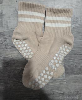 (Category: ) located in . Submitted by loveprelovedclearance (Listing ID 1459427758, Image 1). Description: .