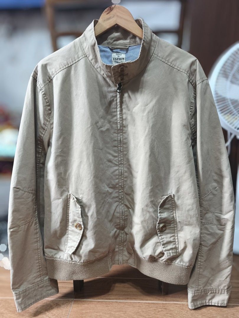 ESPRIT Harrington type full zip jacket (Category: Coats, Jackets and Outerwear) located in Antipolo. Submitted by janernest92368 (Listing ID 1460558139, Image 2). Description: - XL on tag but best fit for Large to semi XL size - Dimes: W 23.5in. x L 26in. - in good condition - complete tags - color rate: 9.5/10 ISSUE: very minimal stains - unnoticeable * Manage your expectations. These items are thrifted/ukay and pre-loved. These are not brand ne