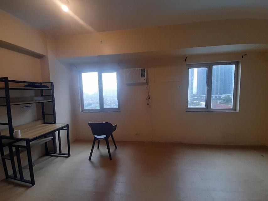 Executive Studio Unit at Avida Cityflex Towers, BGC (Category: Apartments & Condos) located in Taguig. Submitted by FORTHUBREALTY (Listing ID 1444056461, Image 1). Description: Affordable BGC Living Starts Here! ✨ 📍 Location: Avida Cityflex Towers 🛏️ 1 Bedroom 💰 Monthly Rent: ₱25,000 Property Features: ✅ Functional Executive Studio layout ✅ Ideal for professionals, couples, and students working or studying in BGC ✅ Located in a secure resident