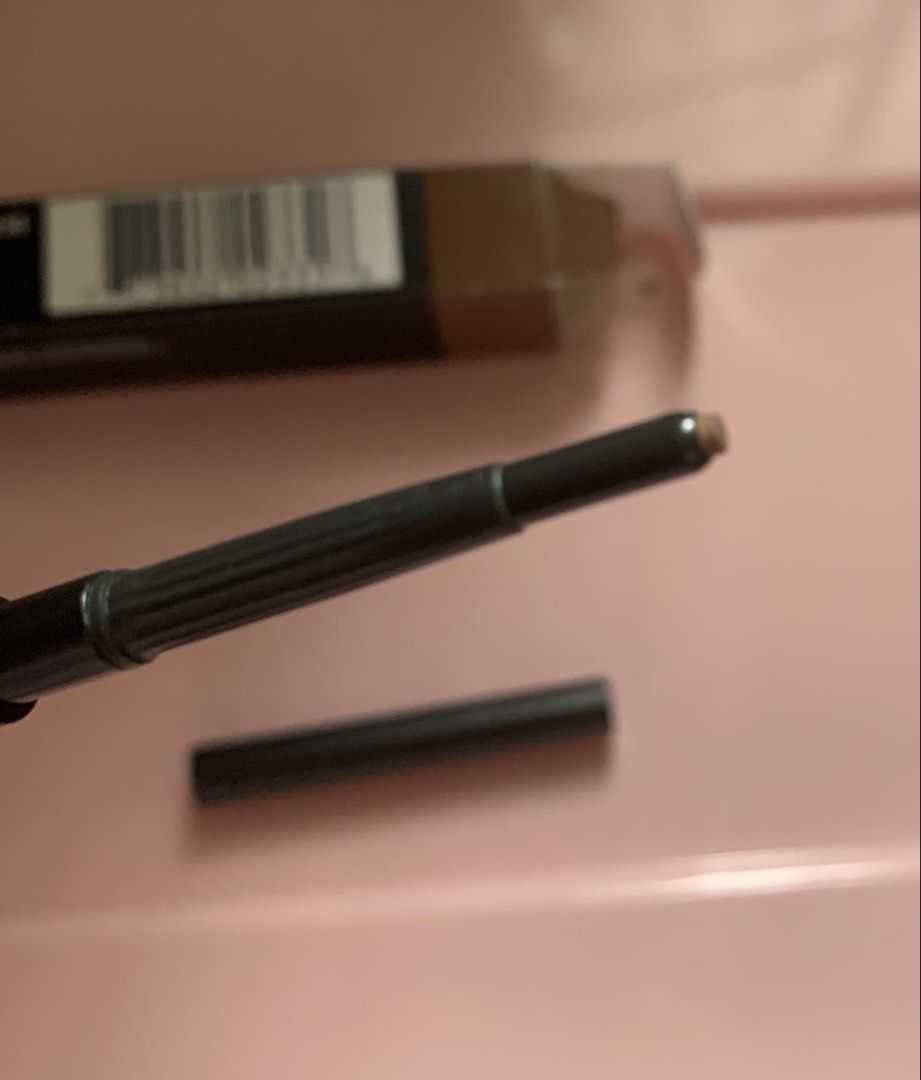 Eye Brows Crayon (Category: Makeup) located in Makati City. Submitted by anamurillo (Listing ID 1460532025, Image 2). Description: .