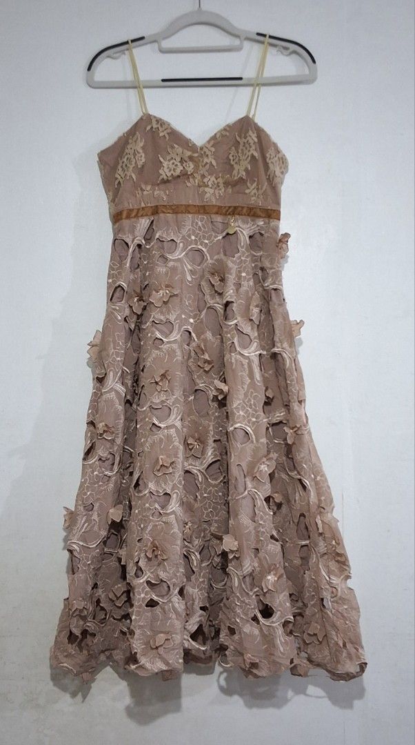 Fairycore Midi dress (Category: Dresses) located in Makati City. Submitted by justget8 (Listing ID 1460617011, Image 1). Description: - xs-s Midi dress with intricate lace overlay - Features delicate floral cut-outs - Adjustable spaghetti straps - Ribbon detail at the waist for a flattering fit - Unique 3D floral appliques for added texture and dimension - Ideal for special occasions, parties, or events.