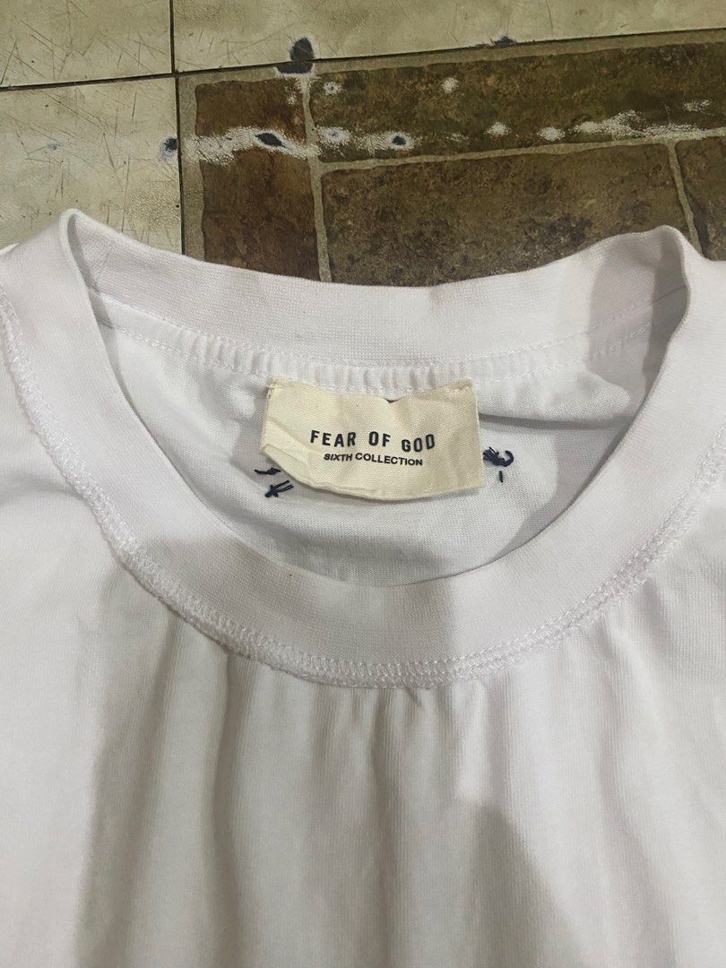 Fear of god Tshirt (Category: Tshirts & Polo Shirts ) located in Tagoloan. Submitted by puretiger-389e (Listing ID 1460669440, Image 2). Description: Good as new Size xxl 25x31.5 dimensions Need wash .