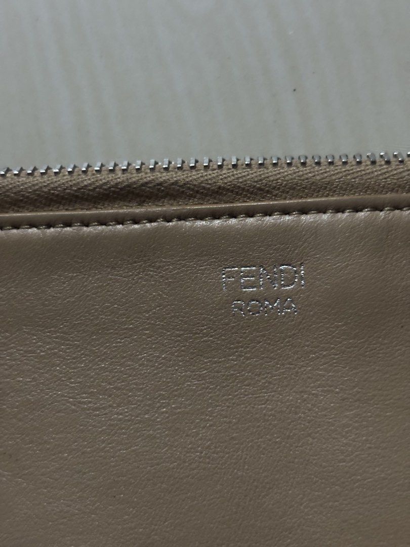 Fendi clutch bag (Category: Luxury Bags & Wallets) located in Manila. Submitted by kingblaize (Listing ID 1460701860, Image 2). Description: .