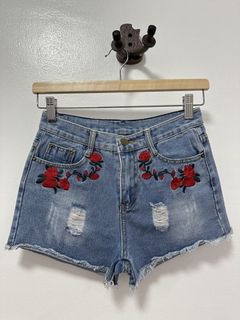 (Category: ) located in . Submitted by kokoclosets (Listing ID 1460674180, Image 1). Description: .