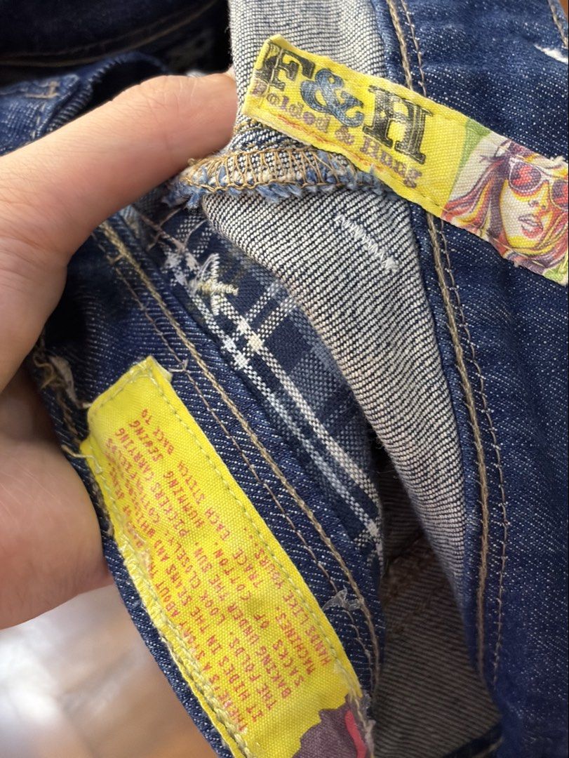 Folded & Hung Dark Blue Denim Jeans (Category: Jeans) located in San Juan City. Submitted by sel.ler (Listing ID 1460632648, Image 3). Description: .