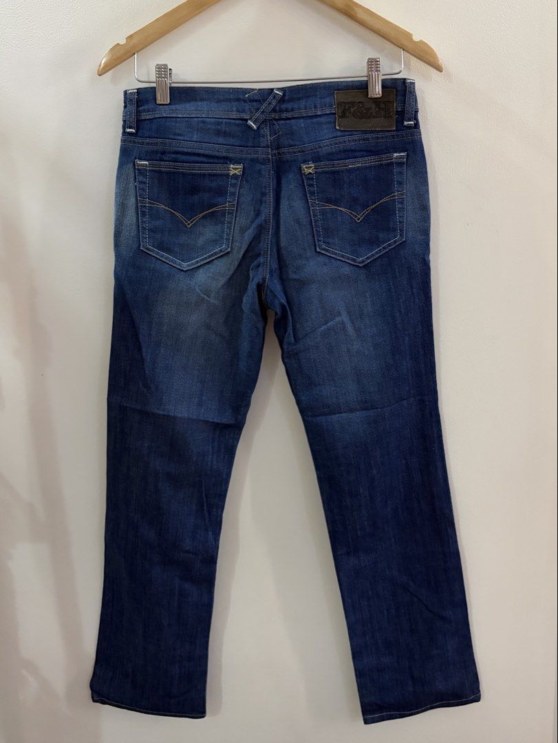 Folded & Hung Dark Blue Denim Jeans (Category: Jeans) located in San Juan City. Submitted by sel.ler (Listing ID 1460632648, Image 2). Description: .