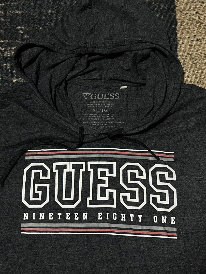 FOR SALE (Category: Coats, Jackets and Outerwear) located in Bulacan. Submitted by sef19 (Listing ID 1460566971, Image 2). Description: GUESS - size : XL condition : excellent price : ₱930 - location : bulacan mop : gcash / jnt pm 📩📩📩.