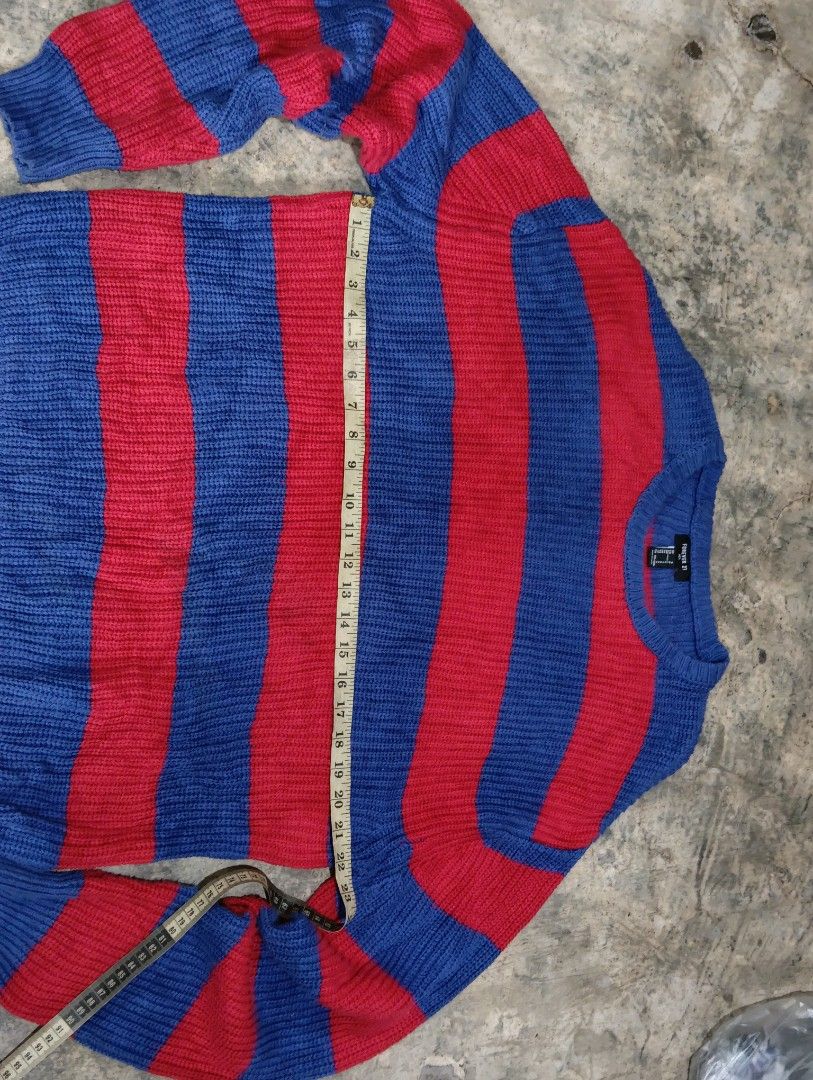Forever 21 men (Category: Coats, Jackets and Outerwear) located in Ajuy. Submitted by aljohndalumpines88 (Listing ID 1460553967, Image 3). Description: excellent condition no issue.