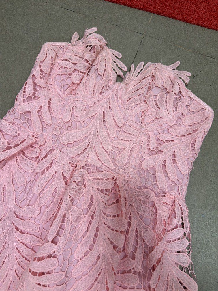 Formal Bustier Corset Pink Dress (Category: Dresses) located in Mandaluyong City. Submitted by declutterwithcarmen (Listing ID 1460509740, Image 2). Description: .
