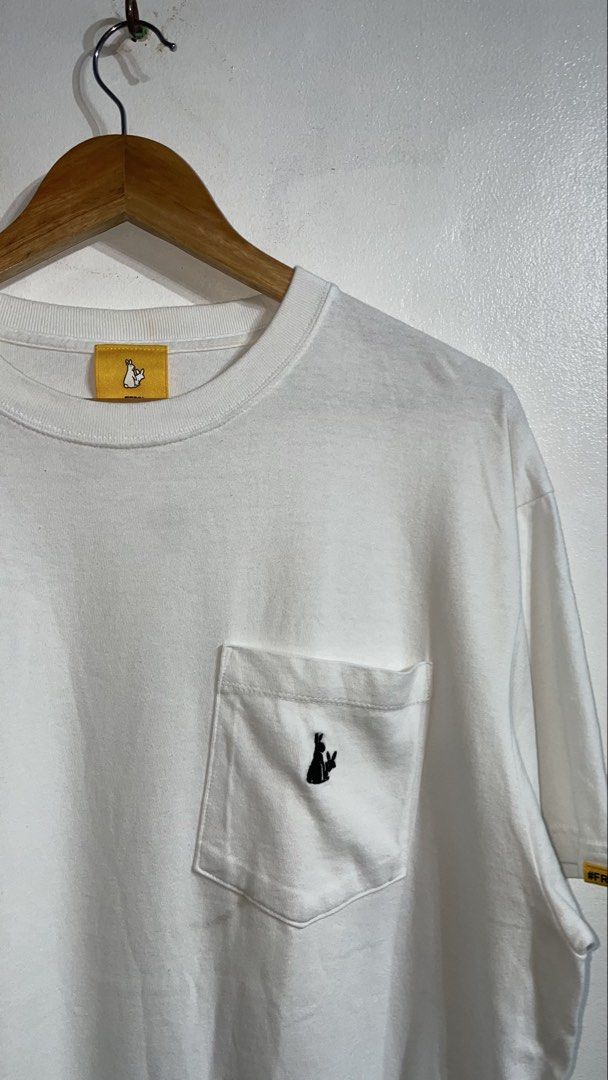 FR2 POCKET TEE (Category: Tshirts & Polo Shirts ) located in Manila. Submitted by wiseshark_dac702 (Listing ID 1460708821, Image 2). Description: 🔥 FR2 🔥 📏 Dimensions: 29 - Length, 24 - Width 📐 Size: L on tag 🎨 Color rate: 9.5/10 ⚙️ Condition: 9.5/10.