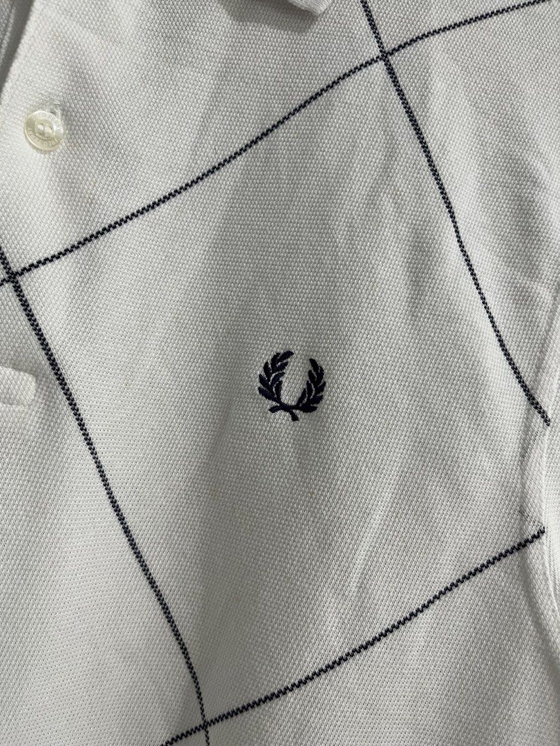 Fred Perry Poloshirt (Category: Tshirts & Polo Shirts ) located in Manila. Submitted by 6amthrift (Listing ID 1460633183, Image 2). Description: 20 x 28.