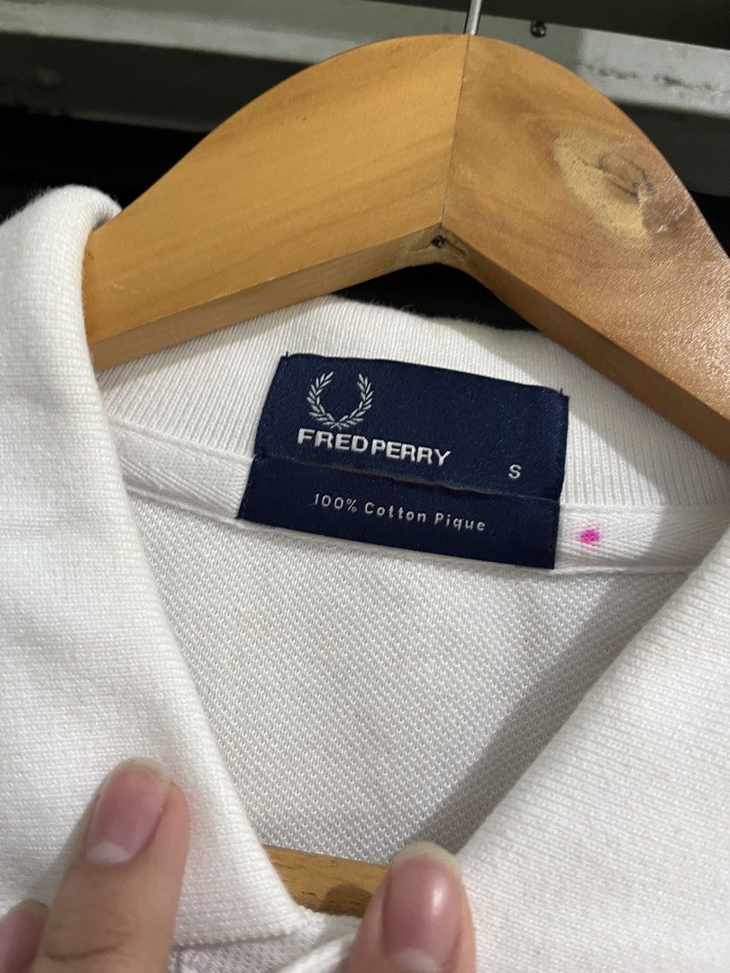 Fred Perry Poloshirt (Category: Tshirts & Polo Shirts ) located in Manila. Submitted by 6amthrift (Listing ID 1460633183, Image 3). Description: 20 x 28.