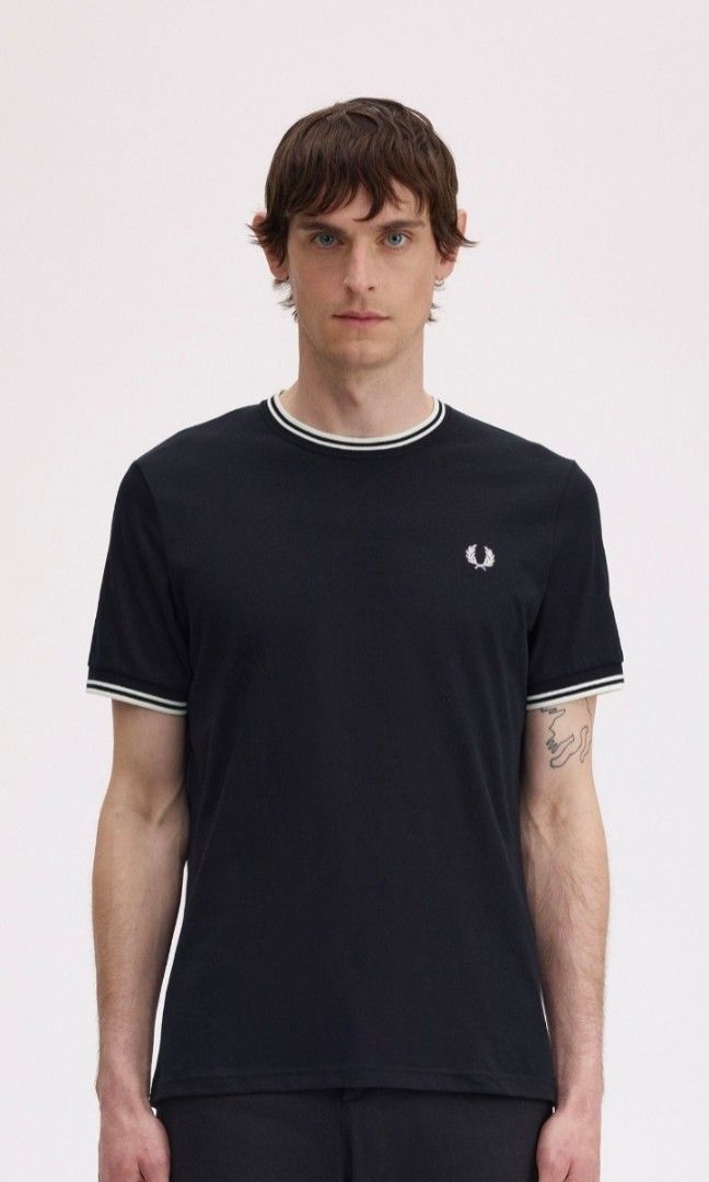 Fred perry twin tipped tshirt men (Category: Tshirts & Polo Shirts ) located in Manila. Submitted by machoxmatt (Listing ID 1460587324, Image 2). Description: brandnew pre order( 2-3 days upon ordering) Size: Small (w19.5, L 27) Medium (w 20, L27.5) Large (w21.5, L28.5) XLarge (w23, L29) mop:bdo/gcash shipping at buyer's expense.